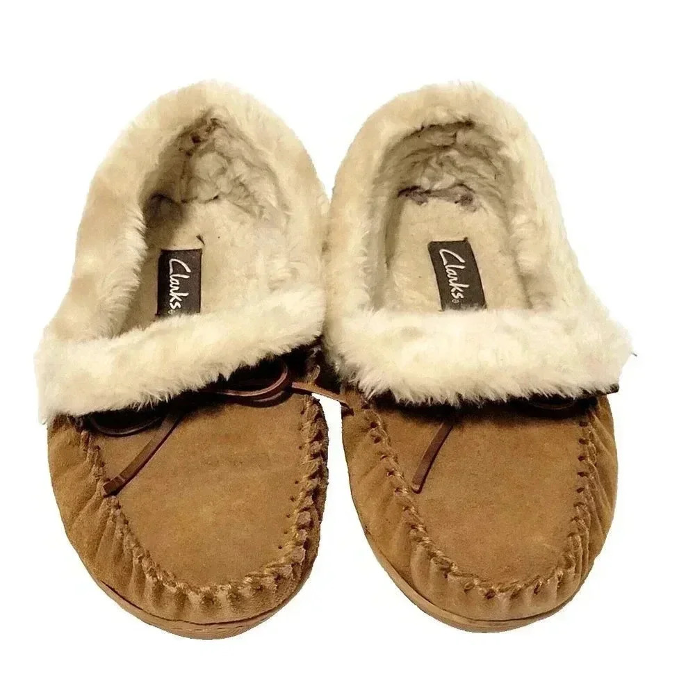 Clarks Moccasin Slippers 9M Women's Tan Suede Leather Faux Fur Indoor Outdoor